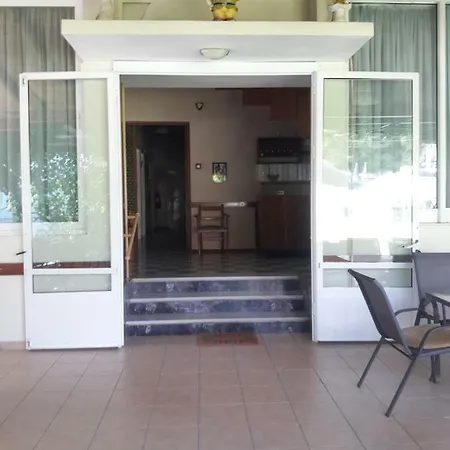 Hotel Nana Kamena Vourla