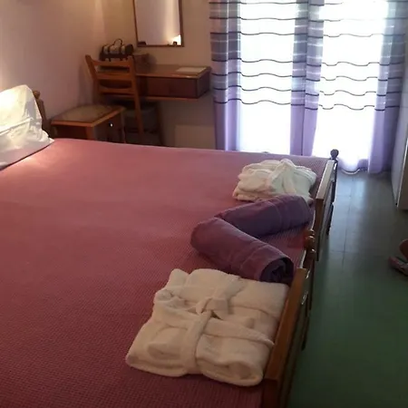 Nana Hotel